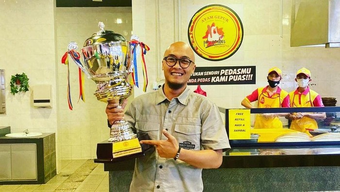 Ayam Geprek Tetap Digemari, Pak Gembus Buka Kesempatan Mitra Baru