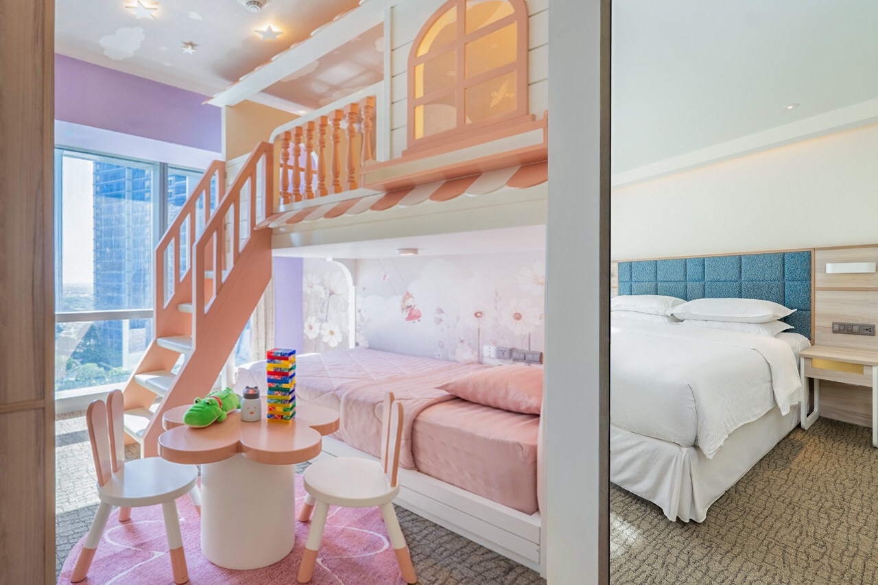 Four Points by Sheraton Surabaya Tawarkan Kamar Tematik untuk Staycation Keluarga