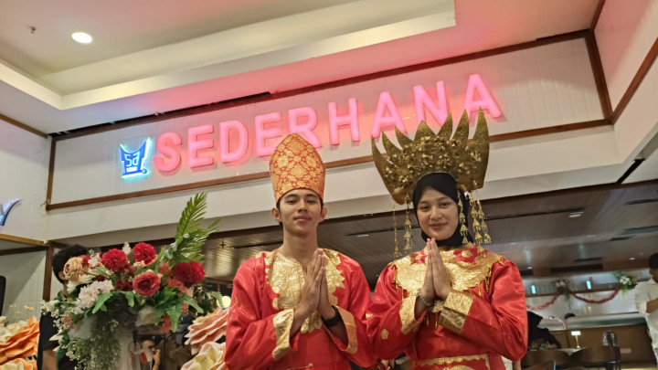 Restoran Padang Sederhana Rayakan HUT RI ke-80 dengan Pembukaan Outlet Baru di Gandaria City Mall