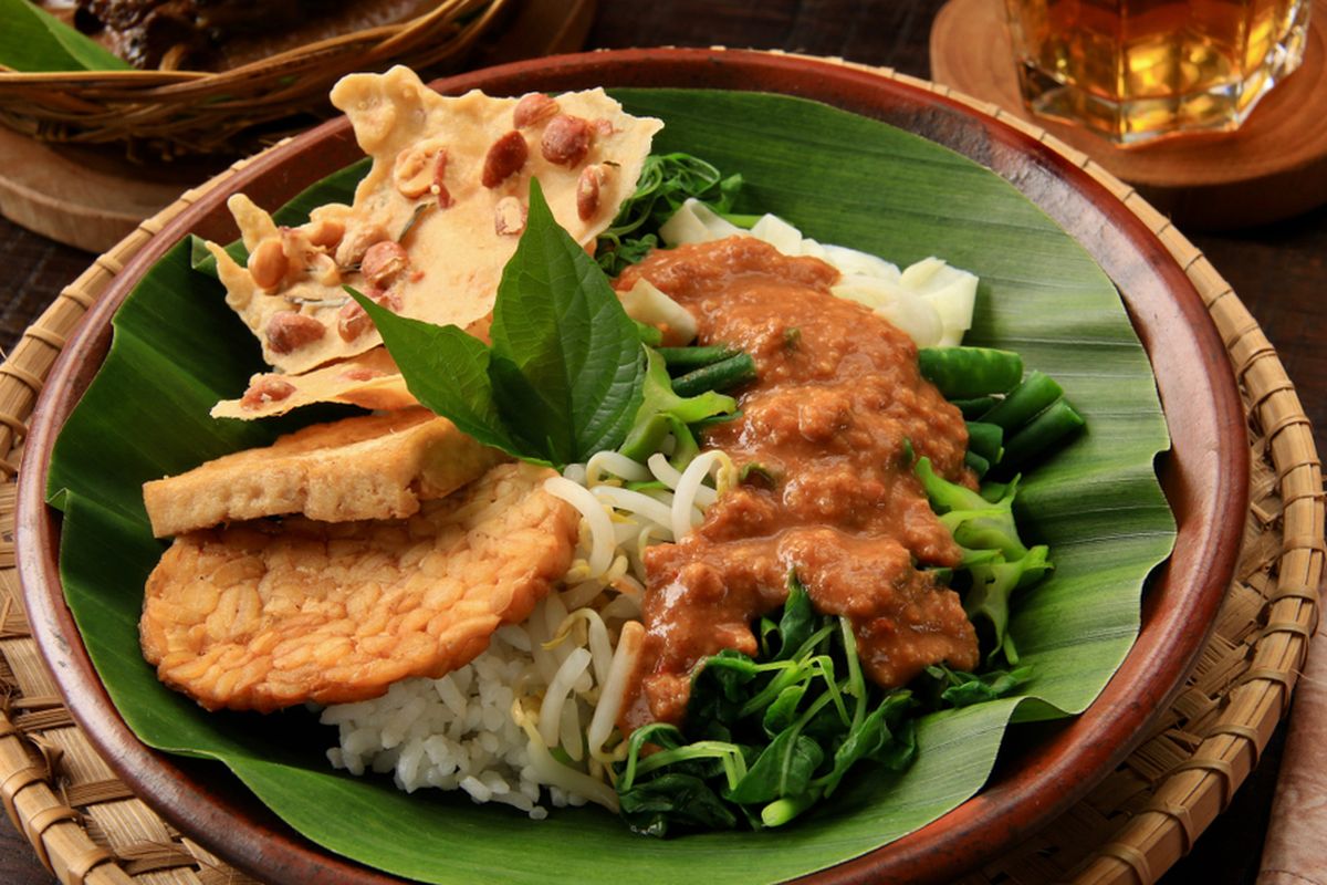Transformasi Pecel Ndoweh: Dari Emperan Rumah Jadi Bisnis Kuliner Sukses