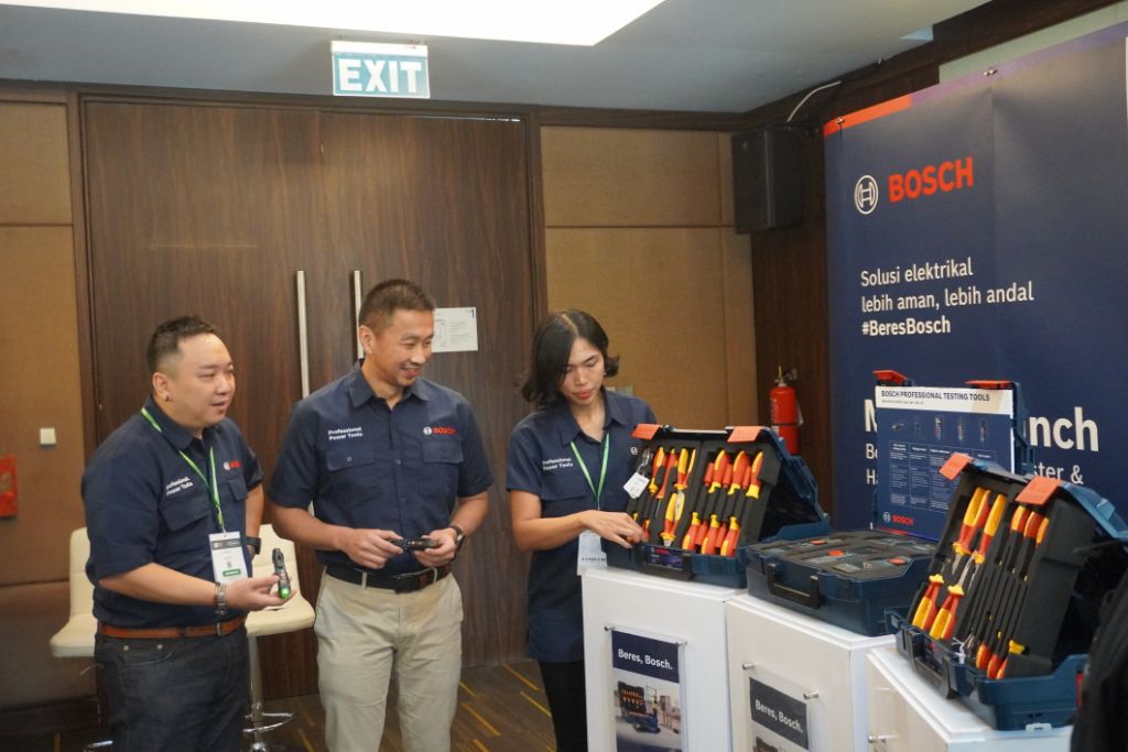 Tingkat Kecelakaan Kerja Masih Tinggi, Bosch Luncurkan Peralatan Kelistrikan Aman di Electrical & Power Indonesia 2025