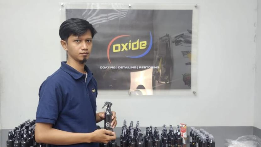 Dari Hobi Jadi Bisnis Sukses: Kisah Dede Iskandar Membangun Brand Perawatan Kendaraan “Oxide”