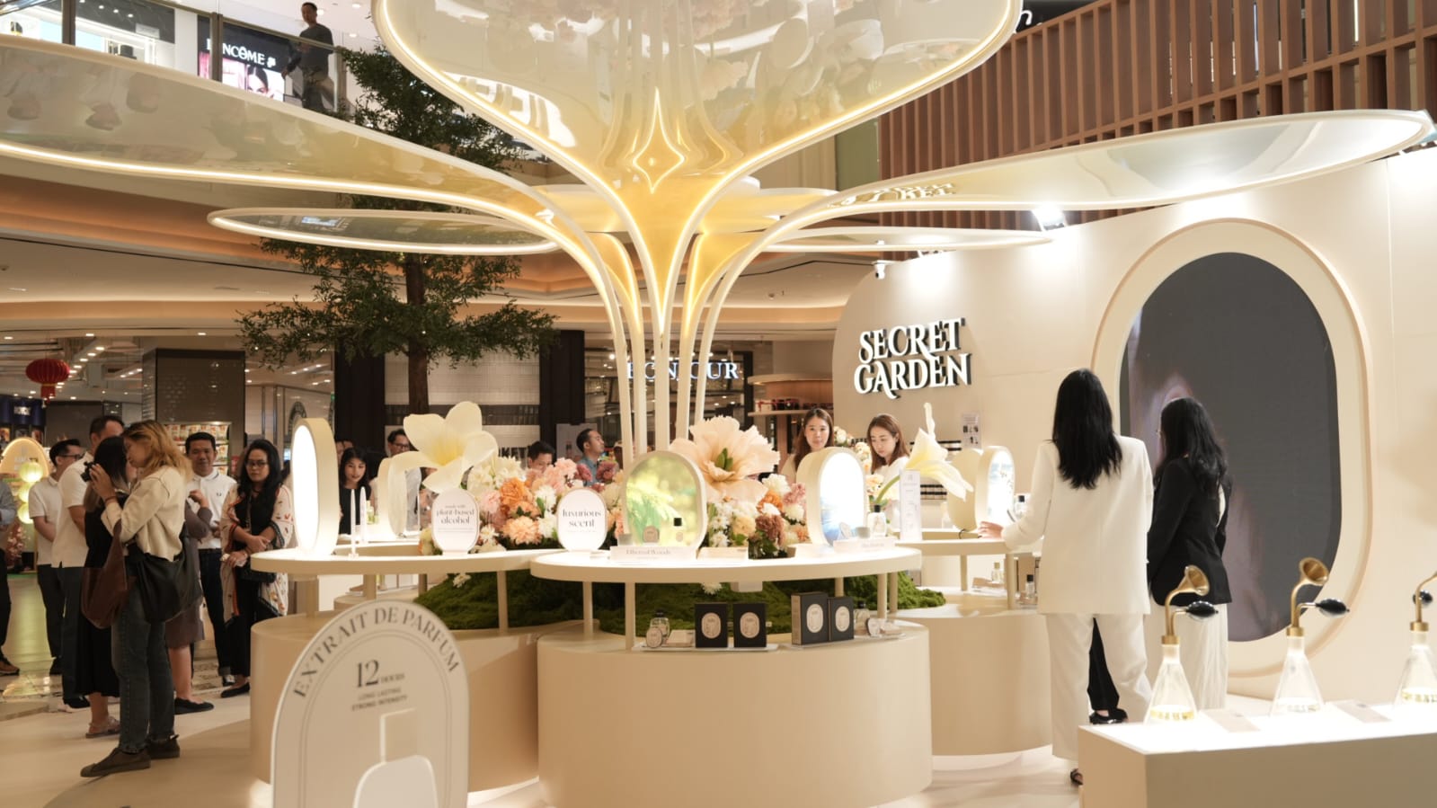 Secret Garden Hadirkan Koleksi Extrait de Parfum Pertama, “Scent Embraced by Time”