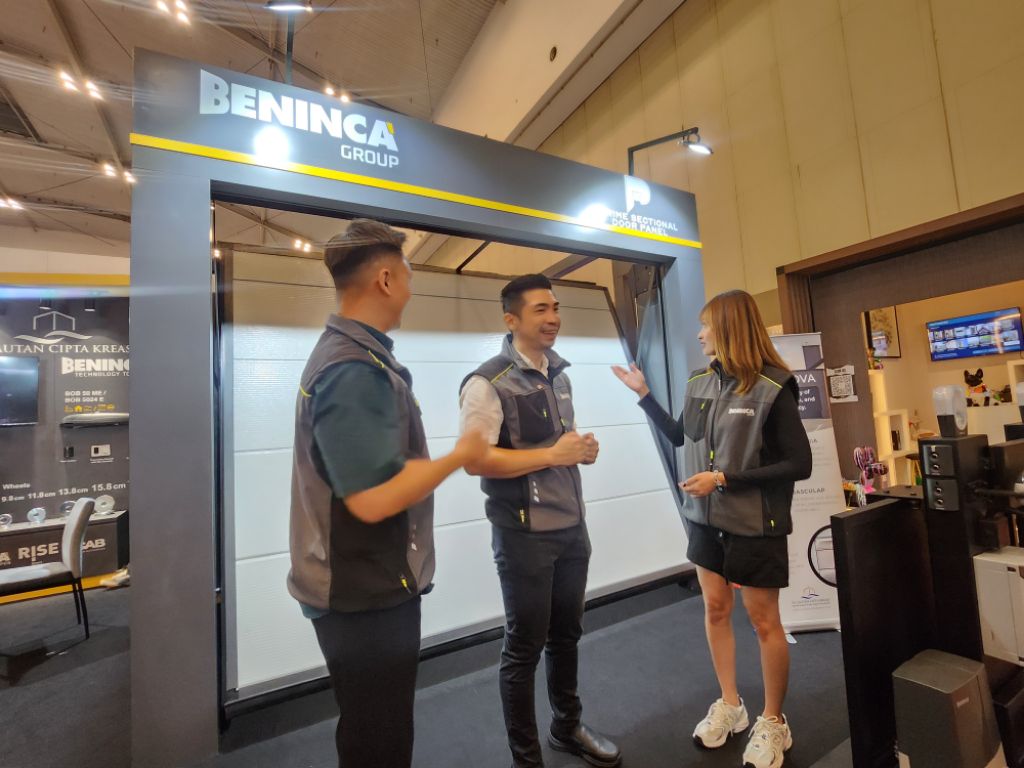 Lautan Cipta Kreasi Perkenalkan Prime Nova di Homedec 2025: Pintu Garasi Otomatis Premium Berteknologi Italia