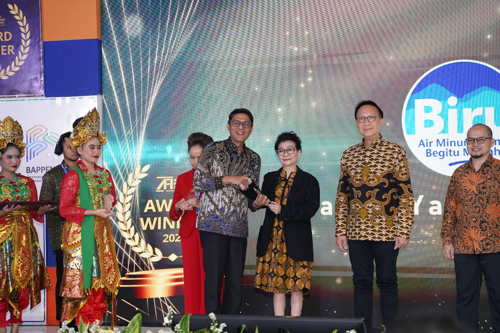 Air Minum Biru Raih Special Acknowledgement for Franchisor Founder di AFI Award 2025