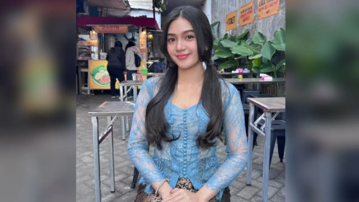 Warung Bahagia: Jejak Tekad Bulan Shining, Perantau Muda yang Menyapa Malang dengan Senyum dan Kebaya