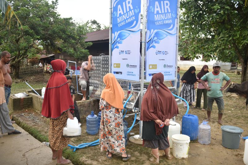 Starbucks Salurkan Bantuan untuk Korban Banjir di Sumatra, Sediakan Air Bersih dan Dukungan Pemulihan