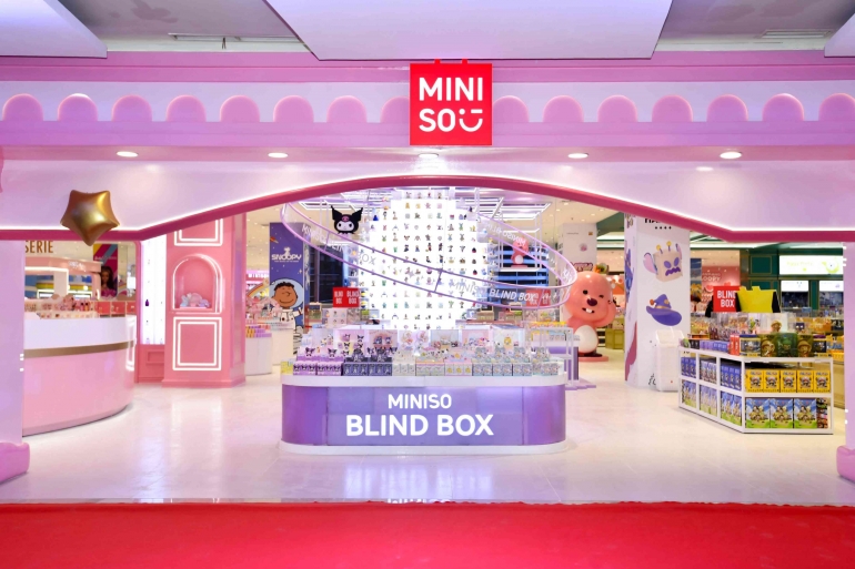 Strategi “Super Brand” Miniso Indonesia: Perpaduan 7P dan Psikologi Konsumen yang Mengunci Pasar Gen Z
