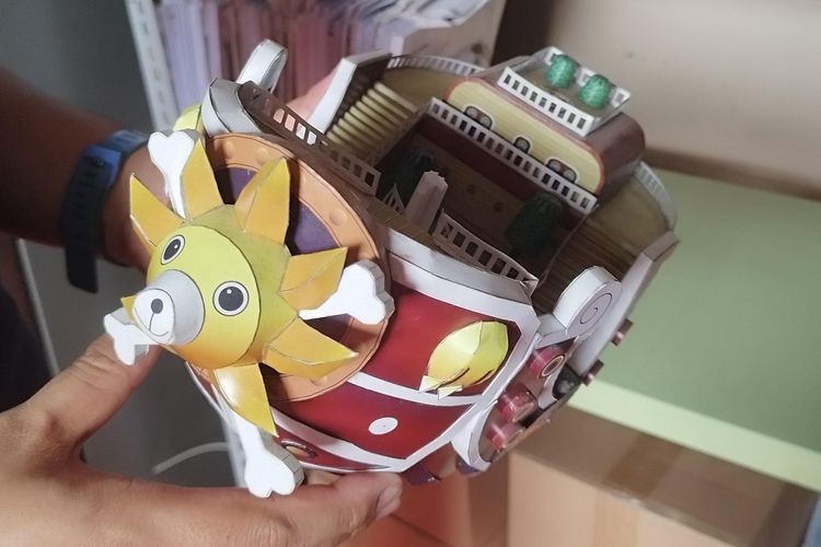 Gundam Dua Meter dari Kertas Curi Perhatian di Inacraft 2026