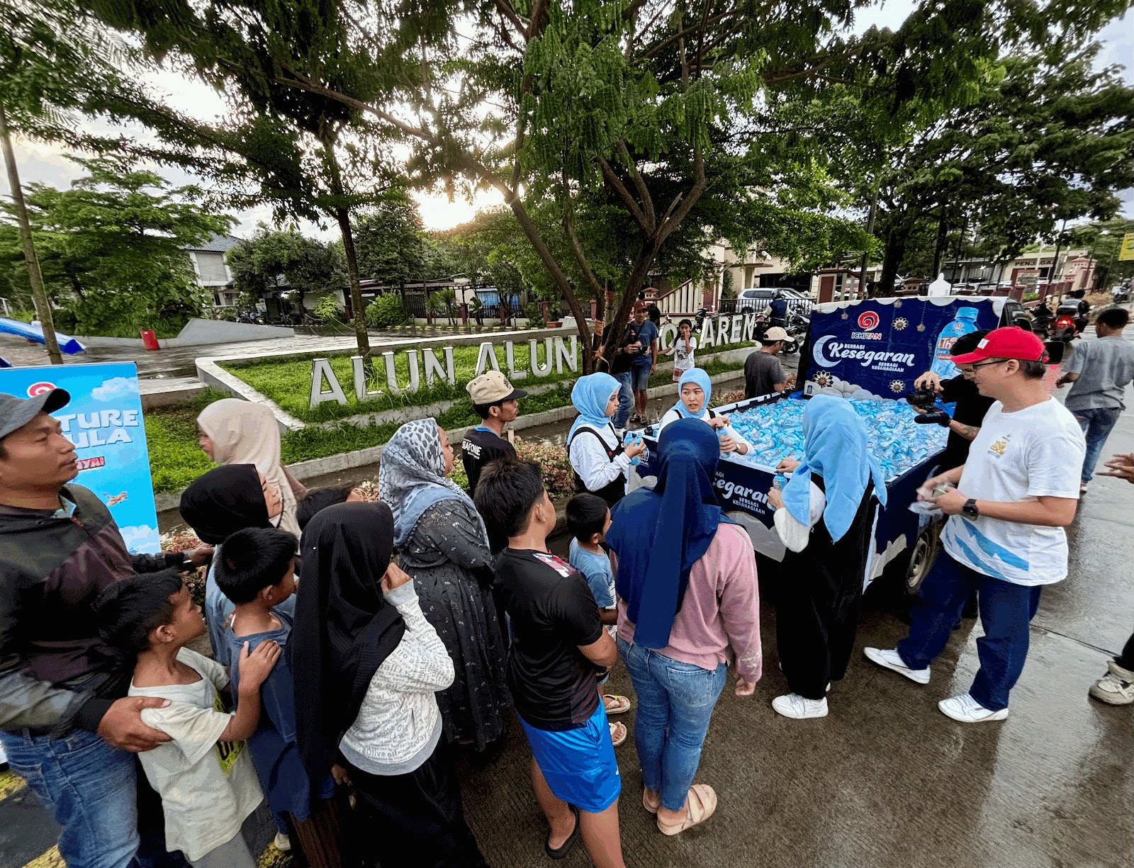 ICHITAN Berbagi Kesegaran Berbagi Kebahagiaan Hadir di 8 Kota, Perkuat Kebersamaan Ramadan 2026