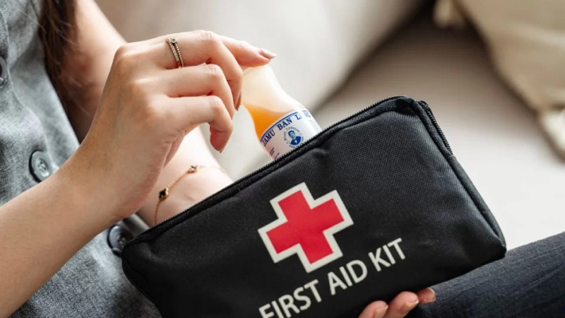 Luka, Memar, hingga Sakit Perut: Solusi Praktis dalam Satu Botol