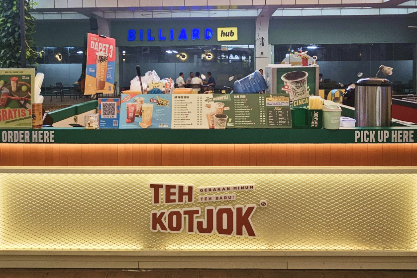 Teh Kotjok: Dari UMKM Lokal hingga Menjadi Franchise Minuman Teh yang Bertahan 16 Tahun