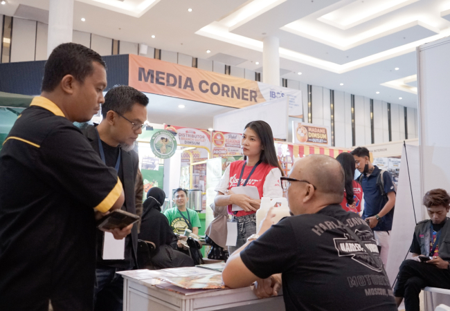 Mengapa Pameran Bisnis Penting bagi Perusahaan Maklon?