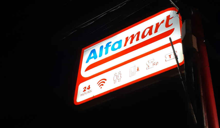 Mau Buka Franchise Alfamart? Simak Modal, Syarat, dan Pilihan Kerja Samanya