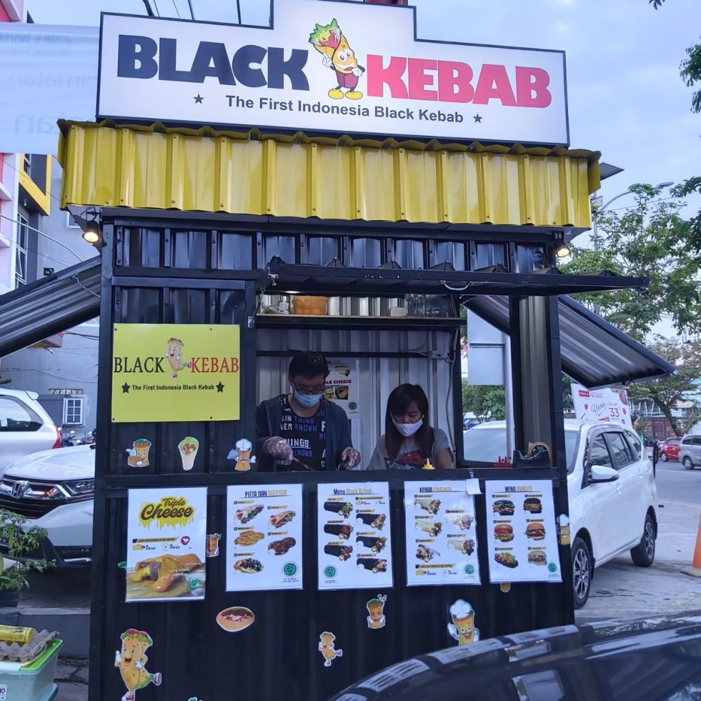 Jadi Pasangan Inspiratif, Owner Black Kebab Raih Beragam Prestasi di Dunia Kuliner